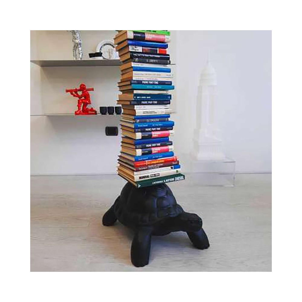 qeeboo Turtle Carry Bookcase crna polica za knjige knjige