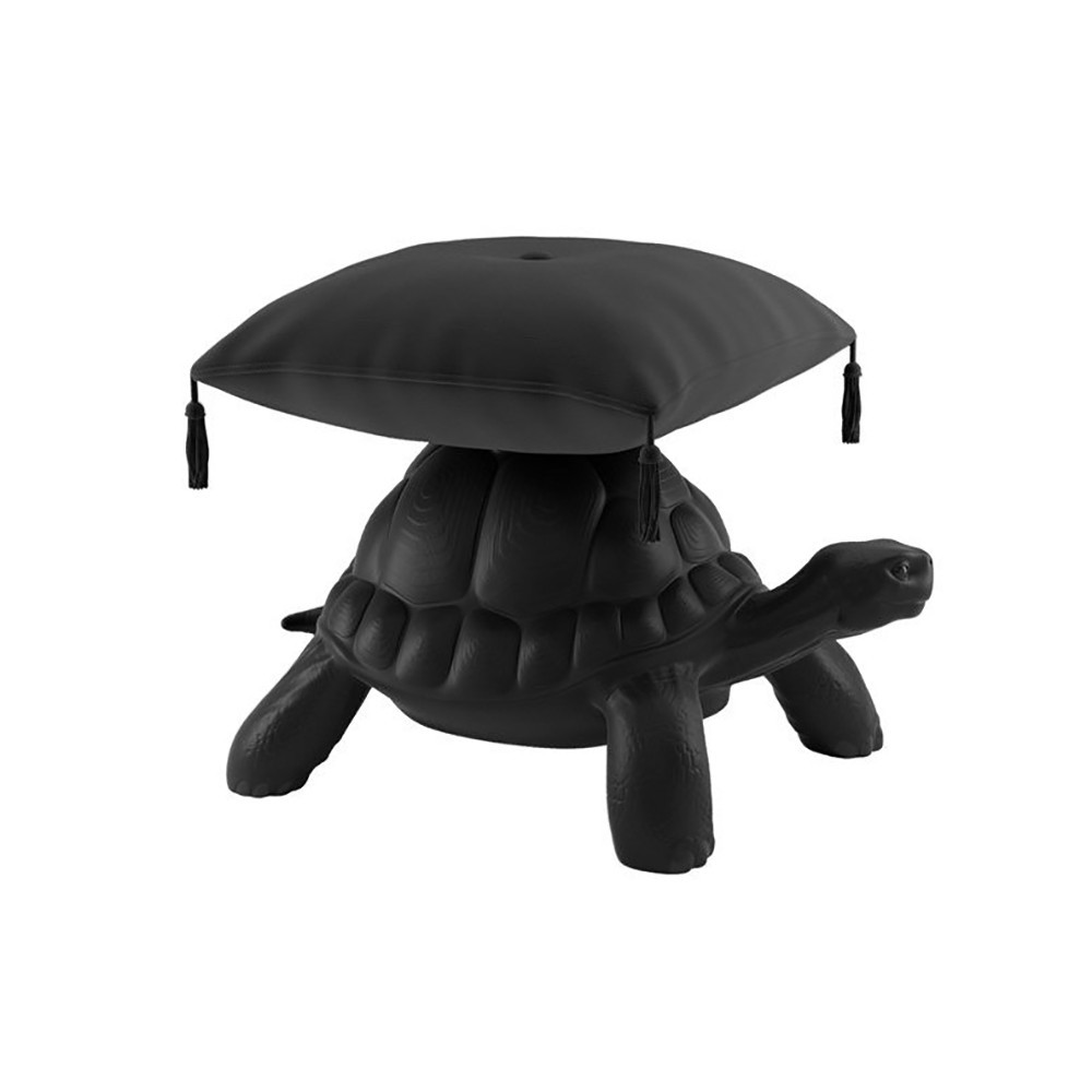 Turtle Carry Pouf by Qeeboo crna