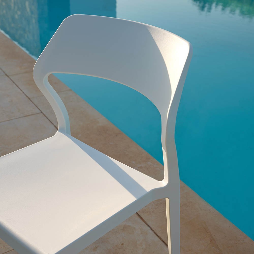 Sandy Set of 4 chairs for outdoor or indoor use in polypropylene | kasa-store