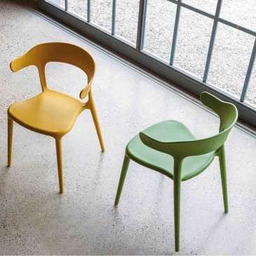 La Seggiola Brera chair with armrests, polypropylene structure in various finishes