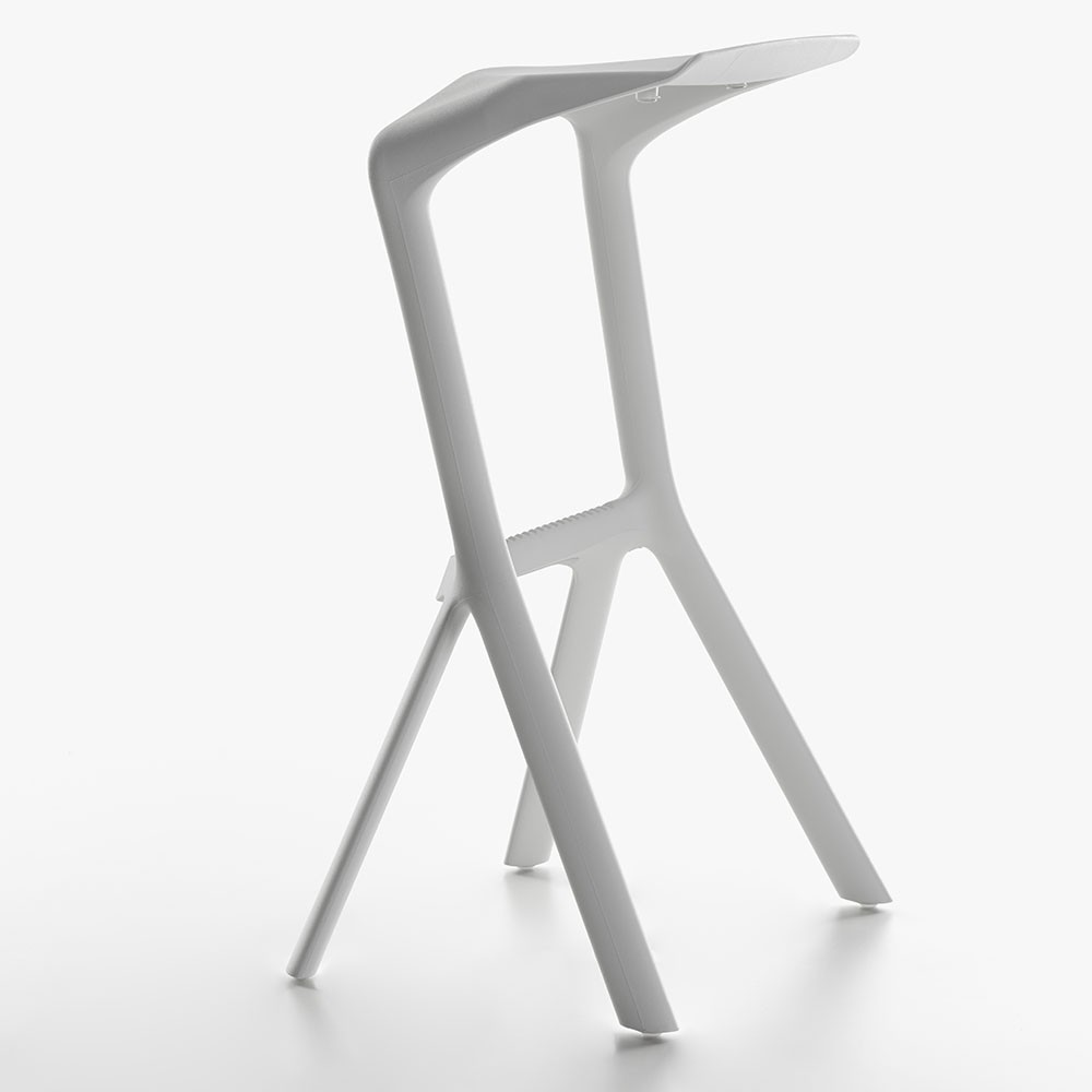 Plank Miura 2 jakkarasetti suunnittelija Konstantin Grcic | kasa-store