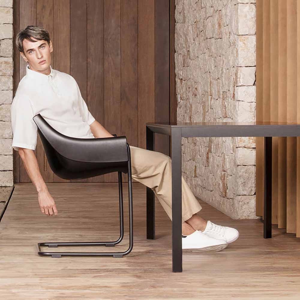 Vondom Manta sett med 2 stoler med armlener | kasa-store