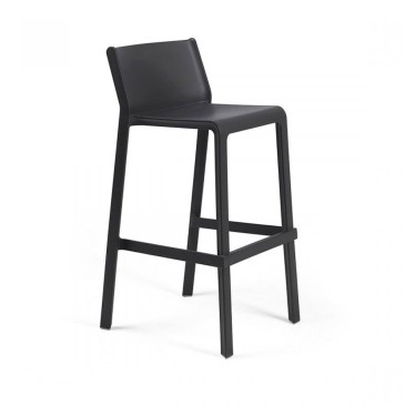 The Zerocinquantuno Stool 76 stools in polypropylene