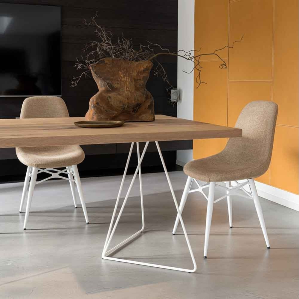 Silla Love fabricada en Italia adecuada para salón y cocina. kasa-store