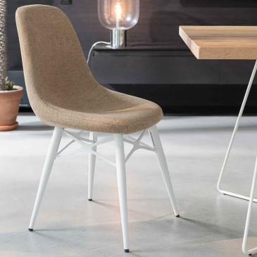 Silla Love fabricada en Italia adecuada para salón y cocina. kasa-store