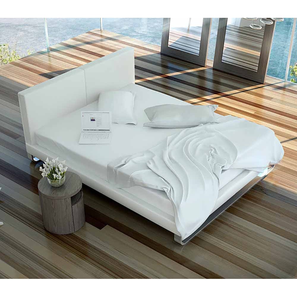 Doppelbett mit Stahlkonstruktion und Bezug aus Kunstleder