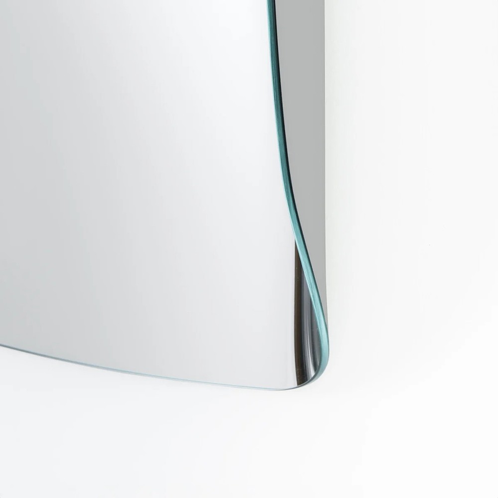 Marlene mirror for a bright and refined environment by Glas Italia