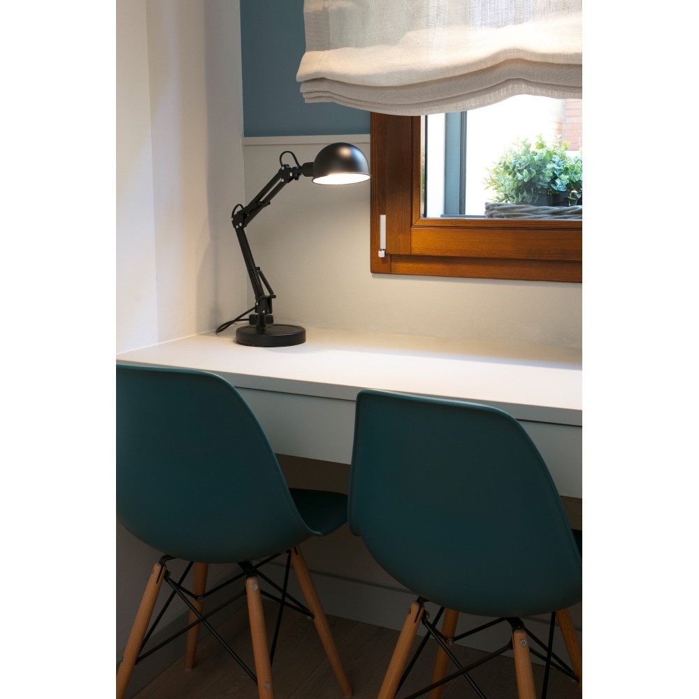 Moderne lampe fra Faro Barcelona til studier eller kontorer