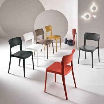 Cadeira exterior e interior Ikone Casa Fra disponível em várias cores
