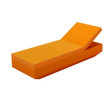 Vondom sun lounger in recyclable material