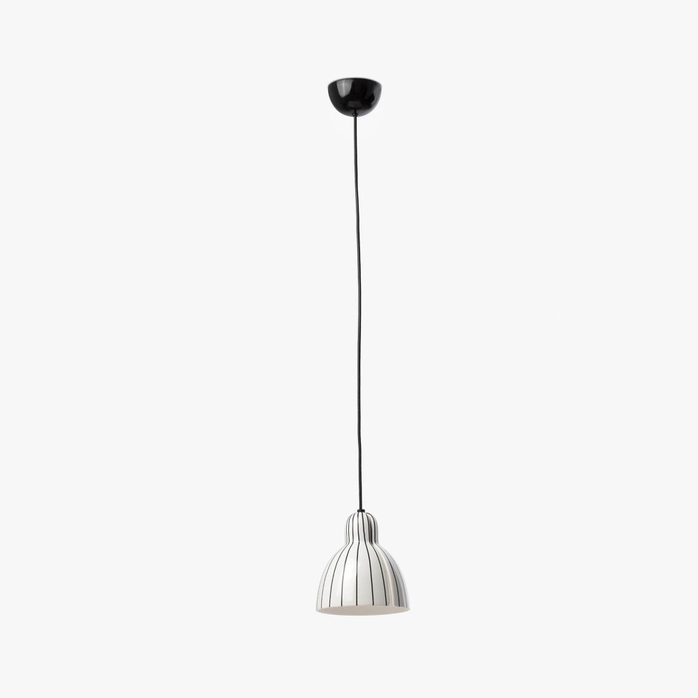 A touch of refinement to your spaces with the Venice Lamp