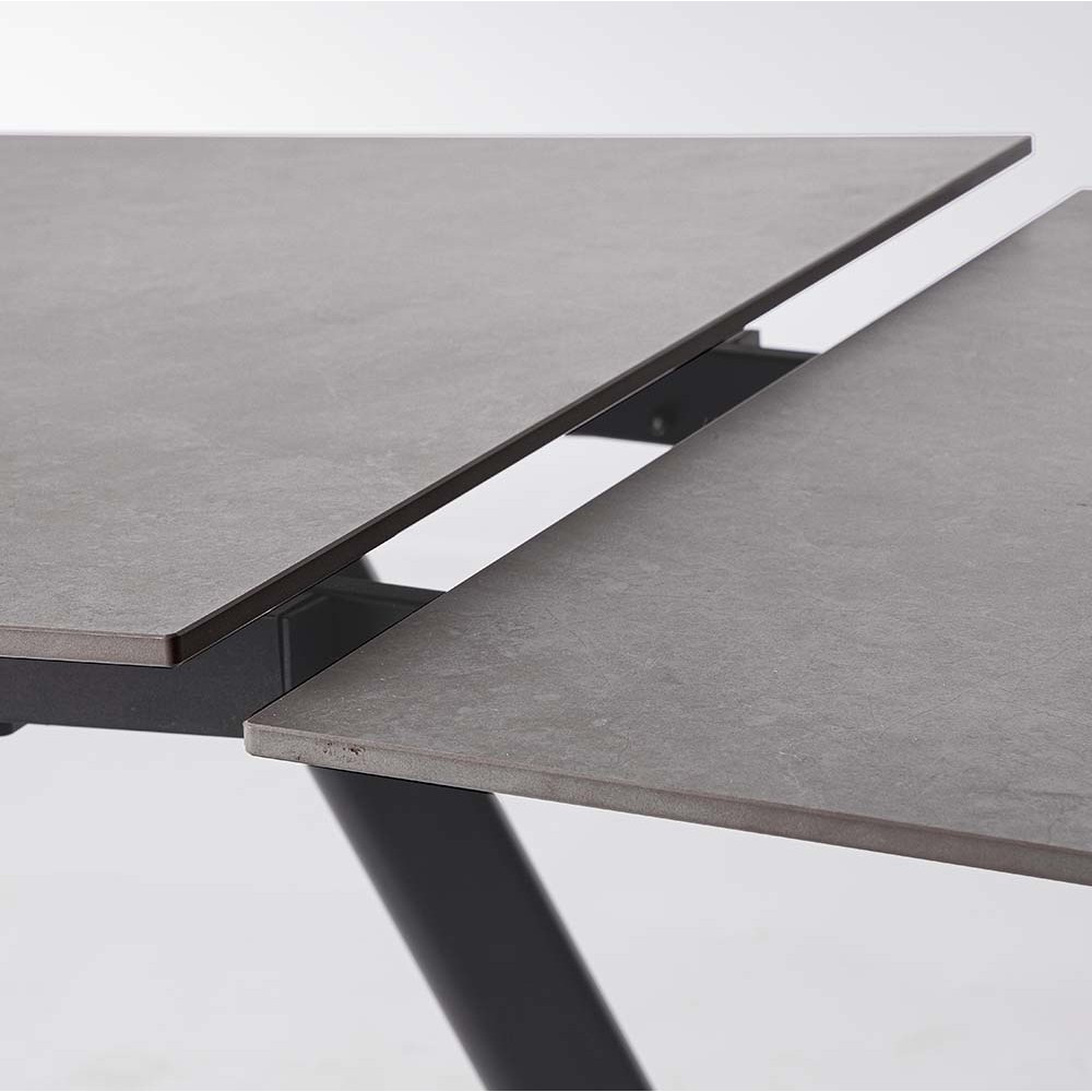 Jarkko extendable design table for a lunch in style