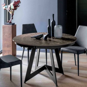 Venus Altacom table: Elegance and functionality for your dining room