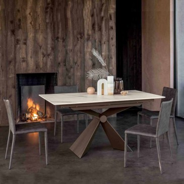 Sintesi det uttrekkbare bordet i italiensk design fra Altacom