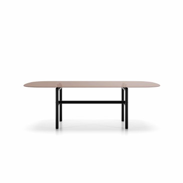 Supernova Dallagnese: an iconic table for a refined atmosphere