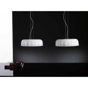 Lampada a sospensione Big Cap con diffusore in vetro a forma di tappo disponibile i 4 diverse finiture