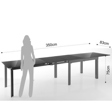 La table extensible Jolly peut accueillir jusqu'à 20 personnes