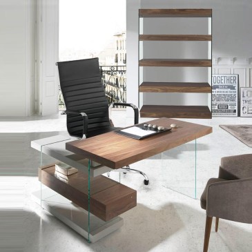 Aménagez le bureau avec style : bureau, bibliothèque et fauteuil de direction