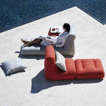 Sit Pool di OGO | Relax modulare per interni ed esterni