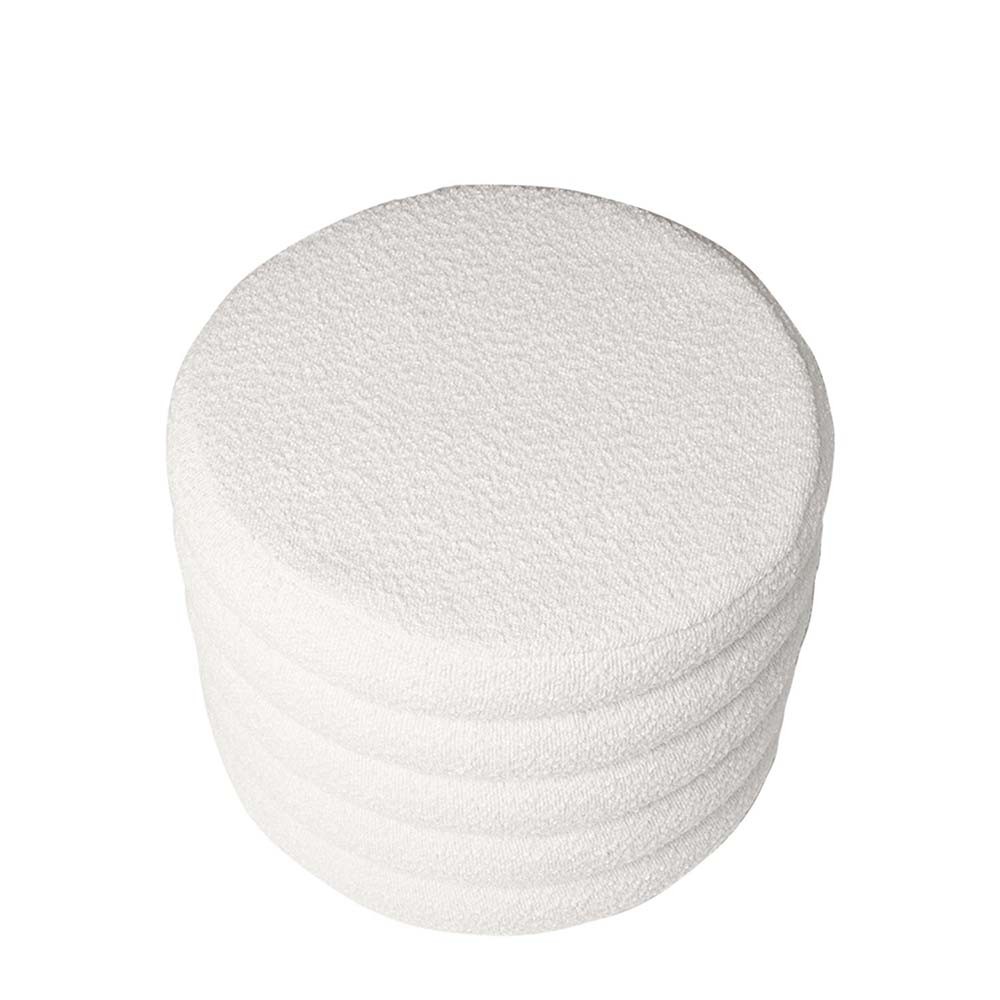 Pouf de rangement Harry de Somcasa recouvert de tissu shearling