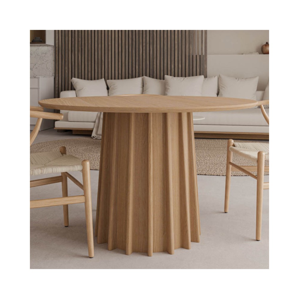 Mesa redonda de madera con diseño escandinavo | somacasa