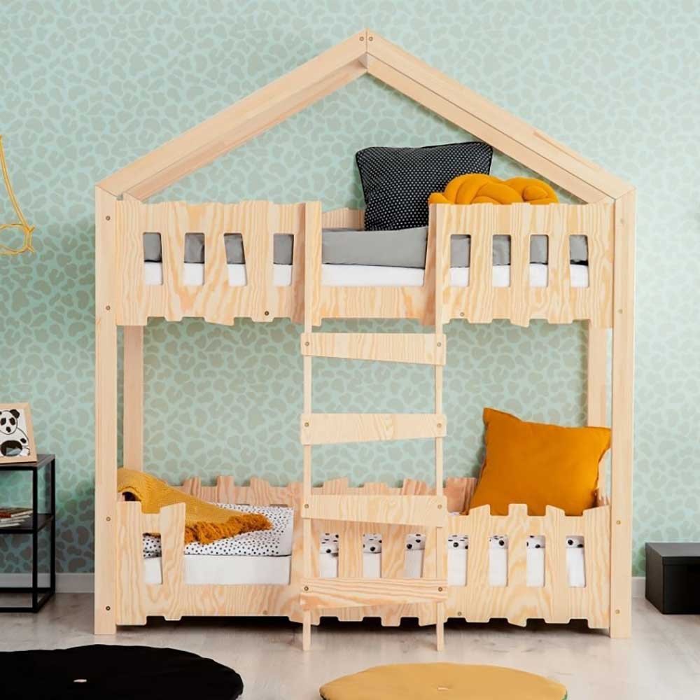 Litera con forma de casa adecuada para el dormitorio.