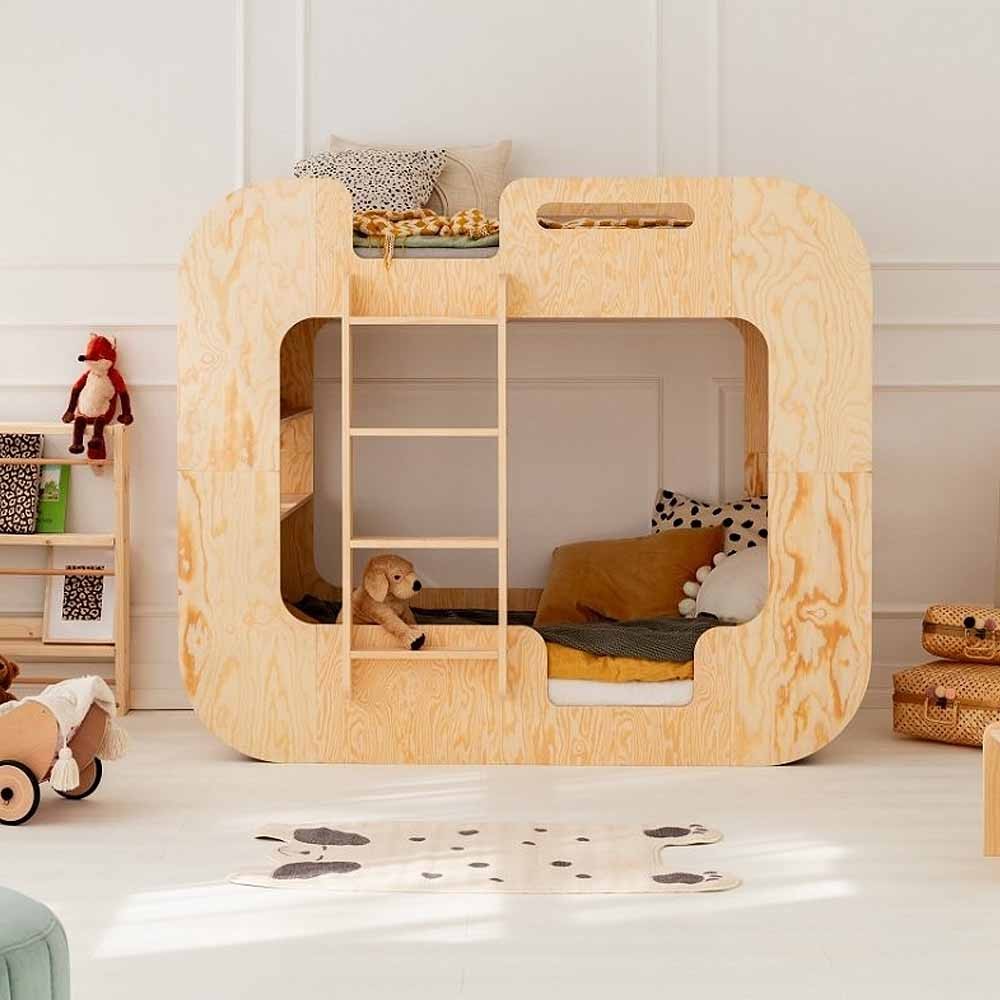 Letto a castello in legno di pino per bambini con ripiani | Kasa-Store