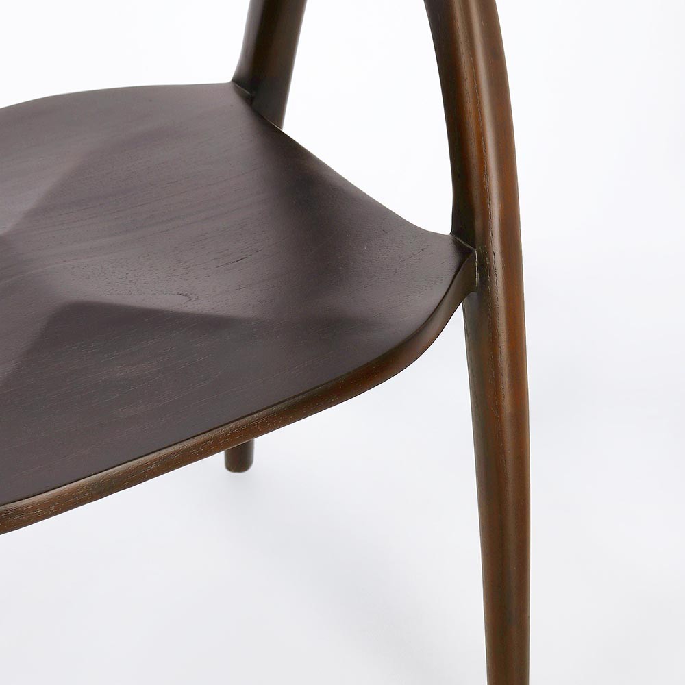 Chaise en bois de teck adaptée aux environnements scandinaves | Kasa-Store